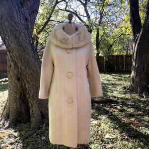 Vintage 1960s Cream Wool Bouclé Coat Mink Fur Collar Bracelet Sleeve S M